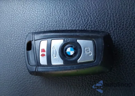 2018 BMW 320I xDrive z USA, uszkodzony, nr VIN WBA8A3C52JA067393